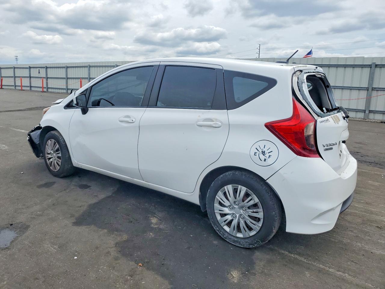 Nissan Versa Sv