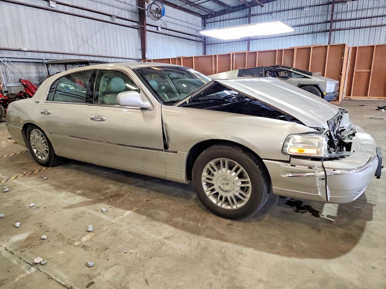 Lincoln Towncar Signature Limited
