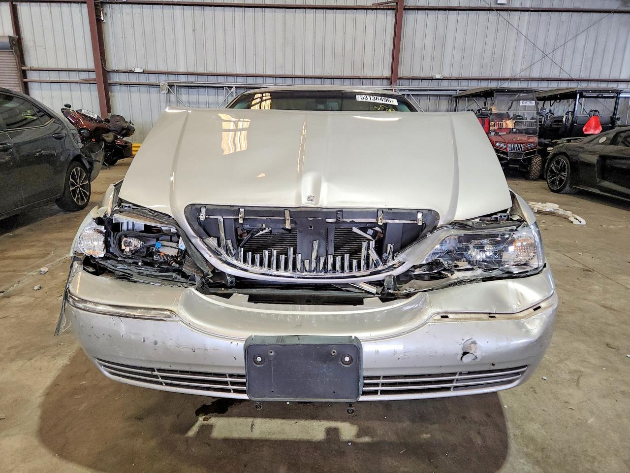 Lincoln Towncar Signature Limited