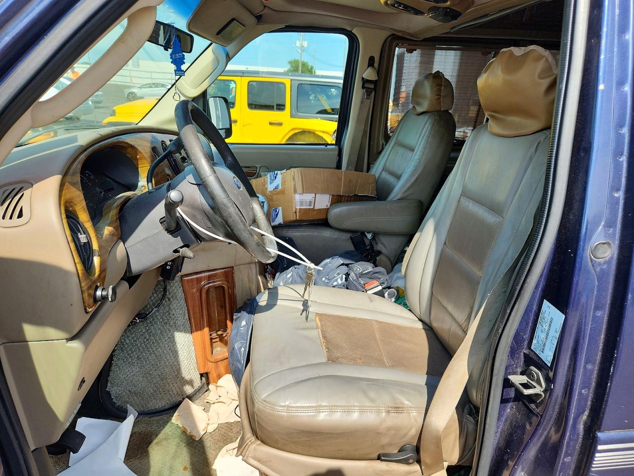 Ford Econoline E150 Van