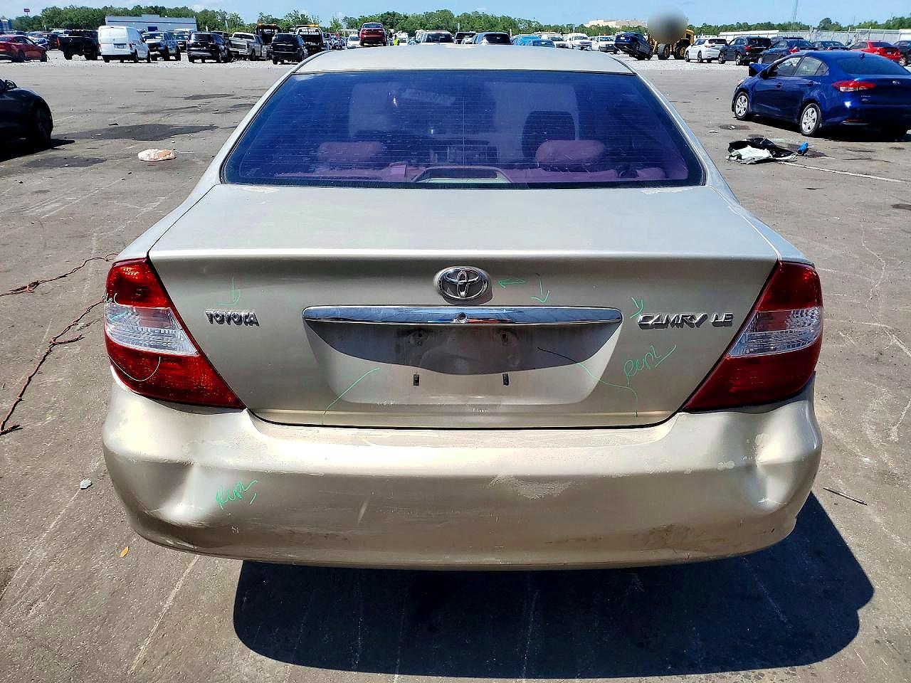 Toyota Camry Le