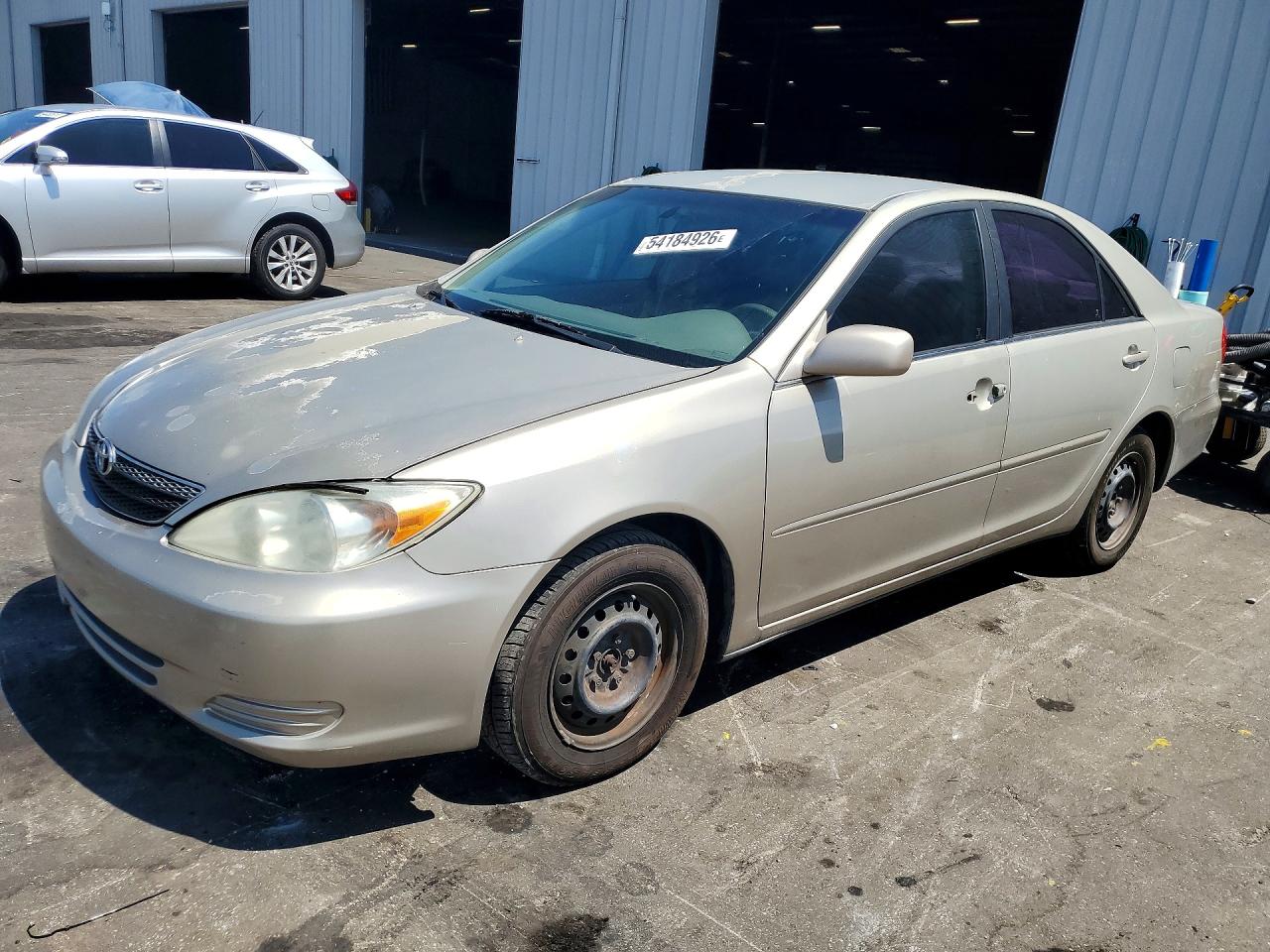 Salvage Toyota Camry Image