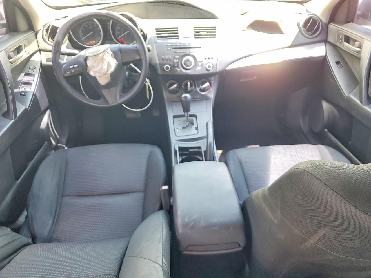 Mazda 3 I