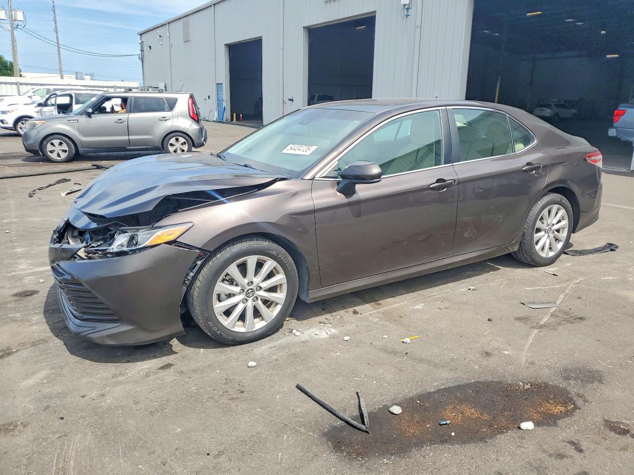 Salvage Toyota Camry Image