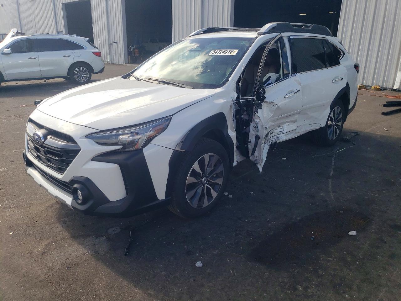Salvage Subaru Outback Image