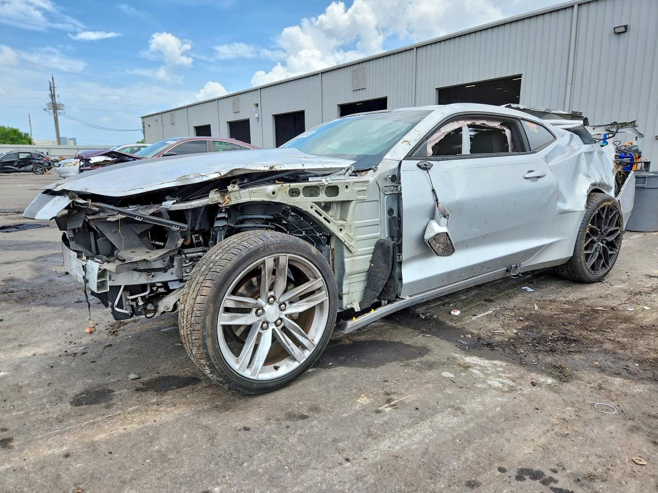 Salvage Chevrolet Camaro Image