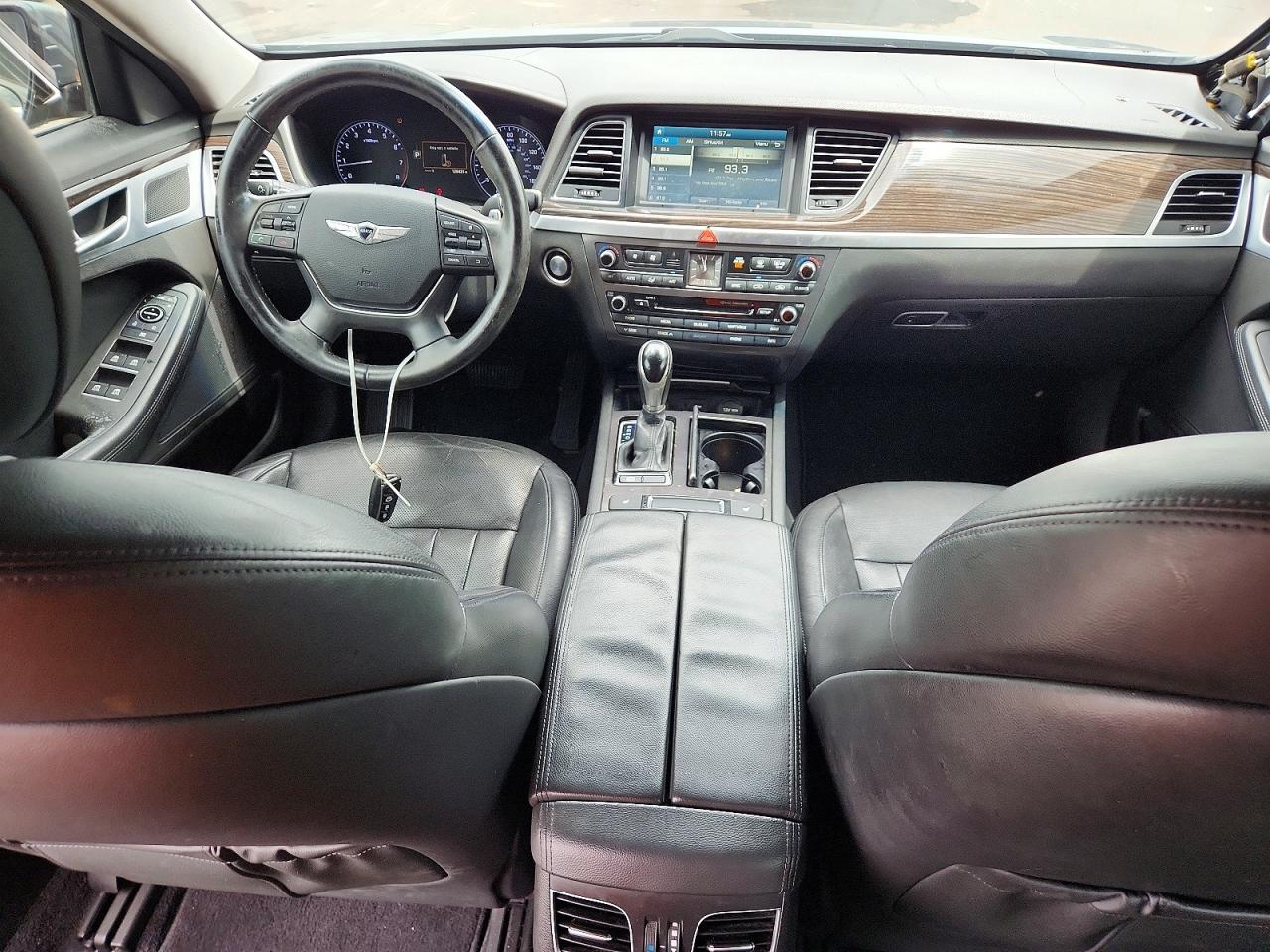 Hyundai Genesis 3.8l