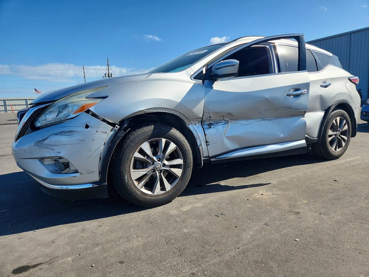 Salvage Nissan Murano Image