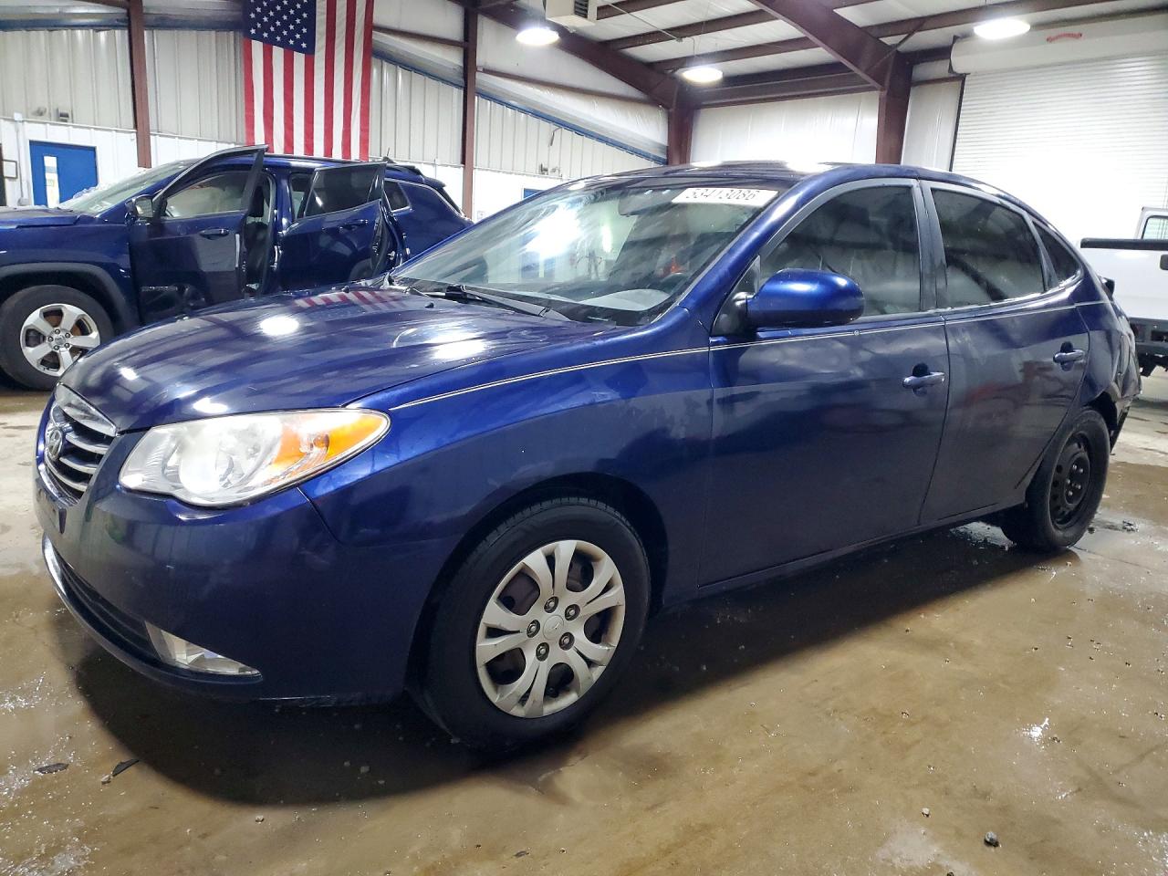 Salvage Hyundai ELANTRA Image