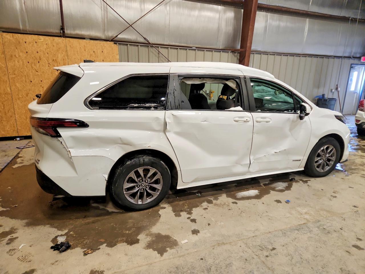 Toyota Sienna Le