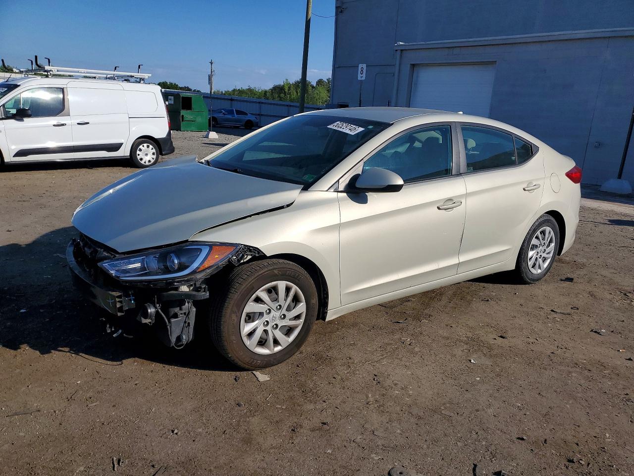 Salvage Hyundai ELANTRA Image