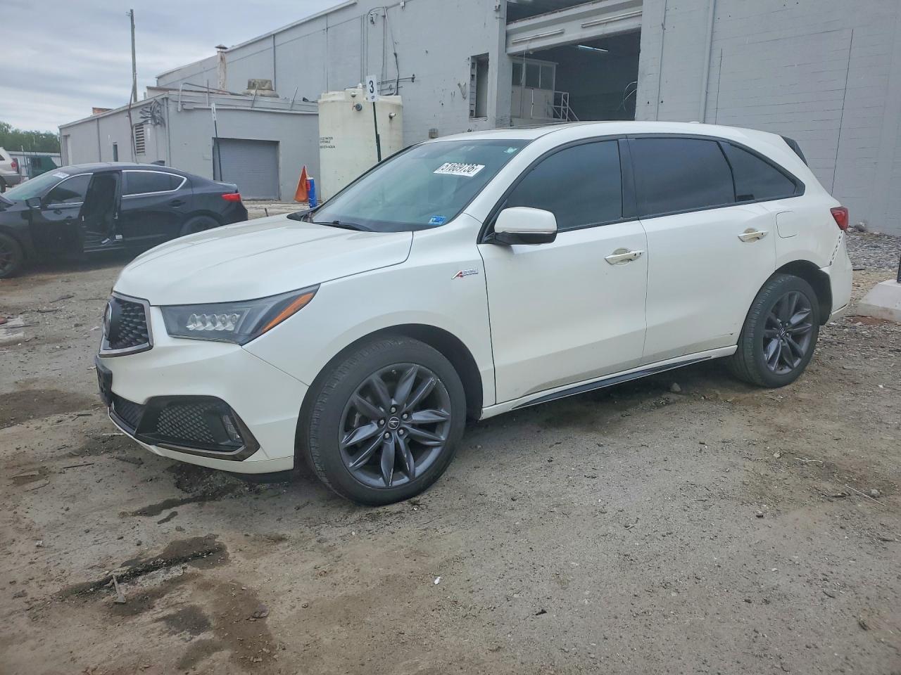 Salvage Acura MDX Image