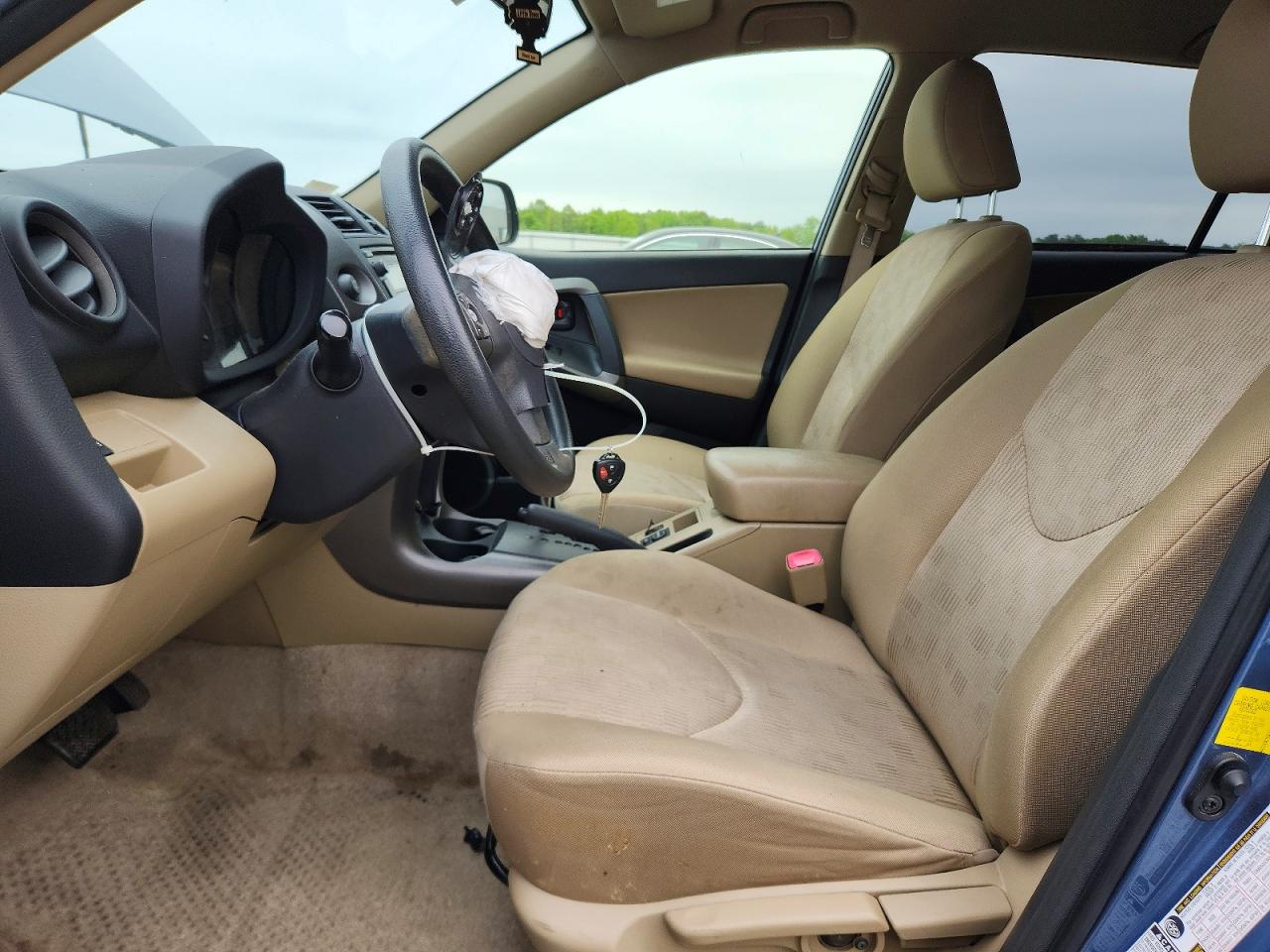 Toyota RAV4 Base