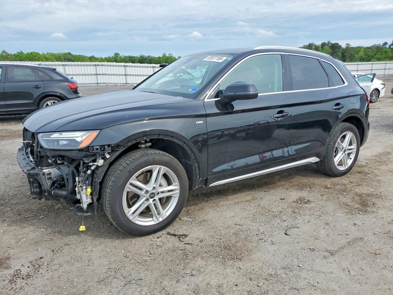 Salvage Audi Q5 Image