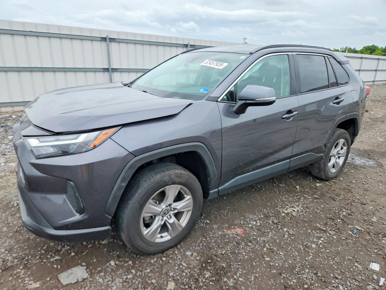 Salvage Toyota RAV4 Image