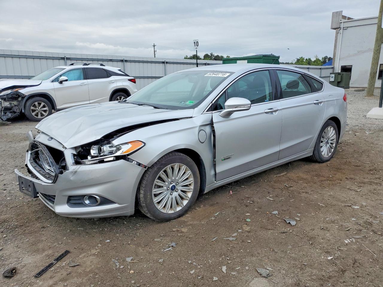 Salvage Ford Fusion Image