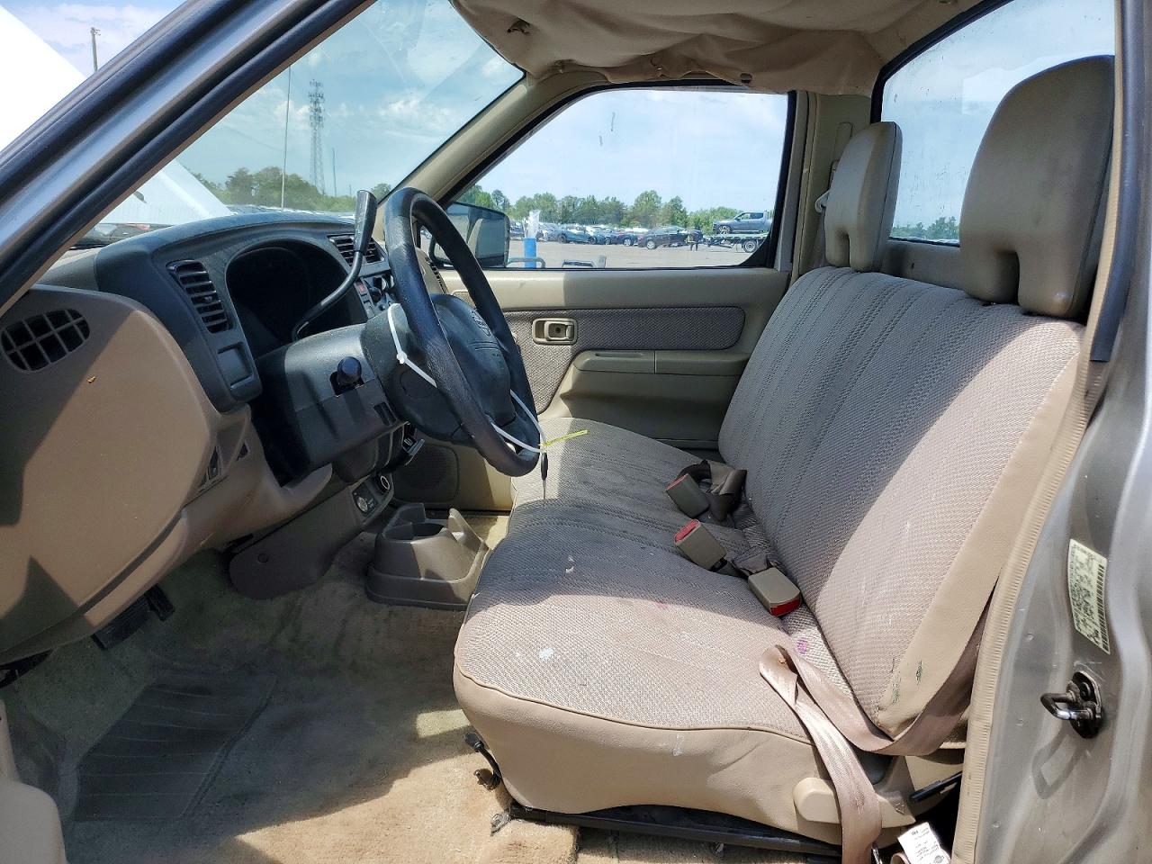 Nissan Frontier Xe