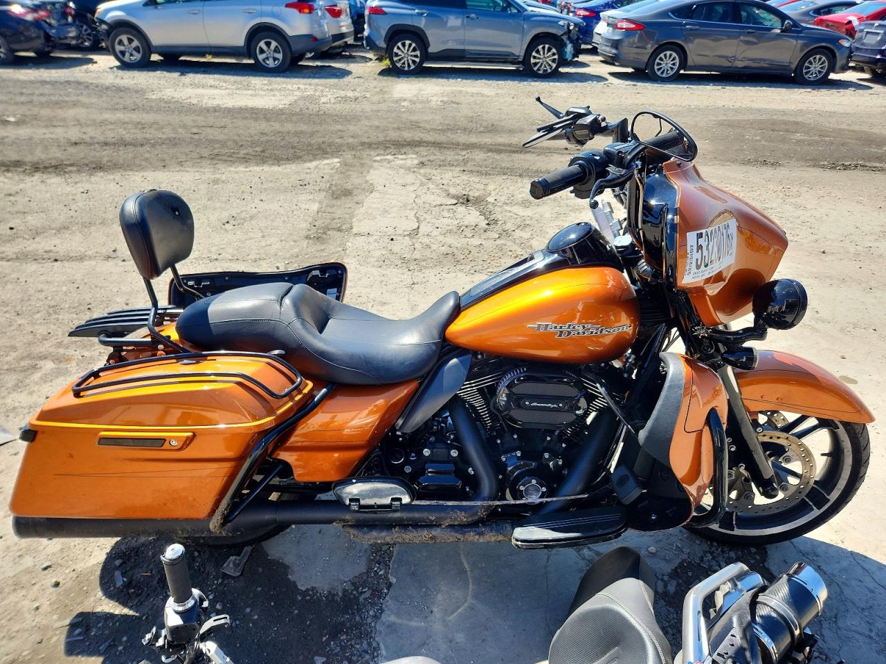Salvage Harley-Davidson Fl Image
