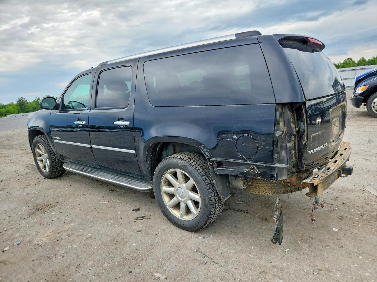 GMC Yukon Denali