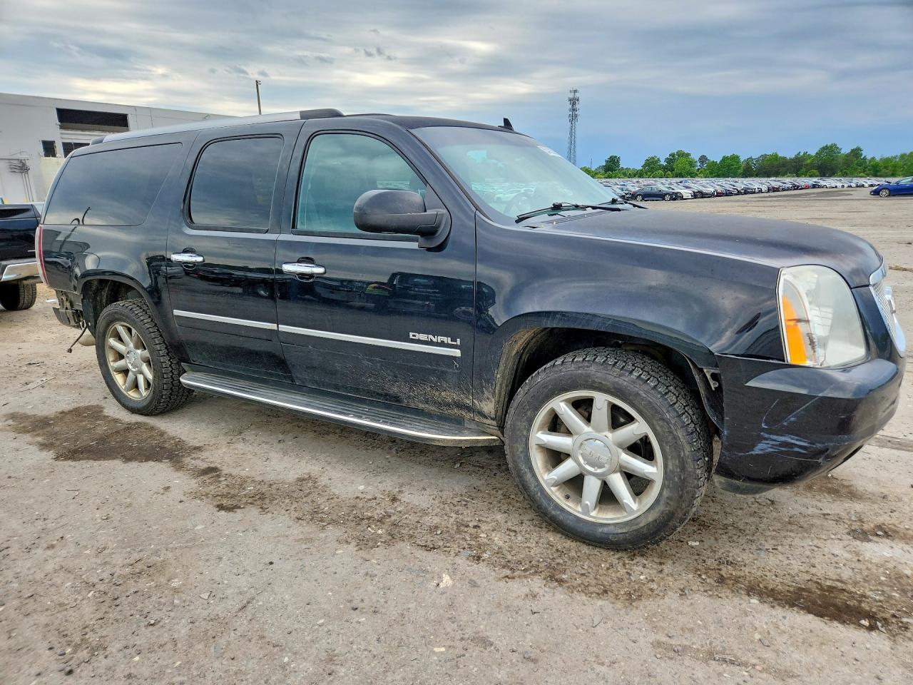 GMC Yukon Denali