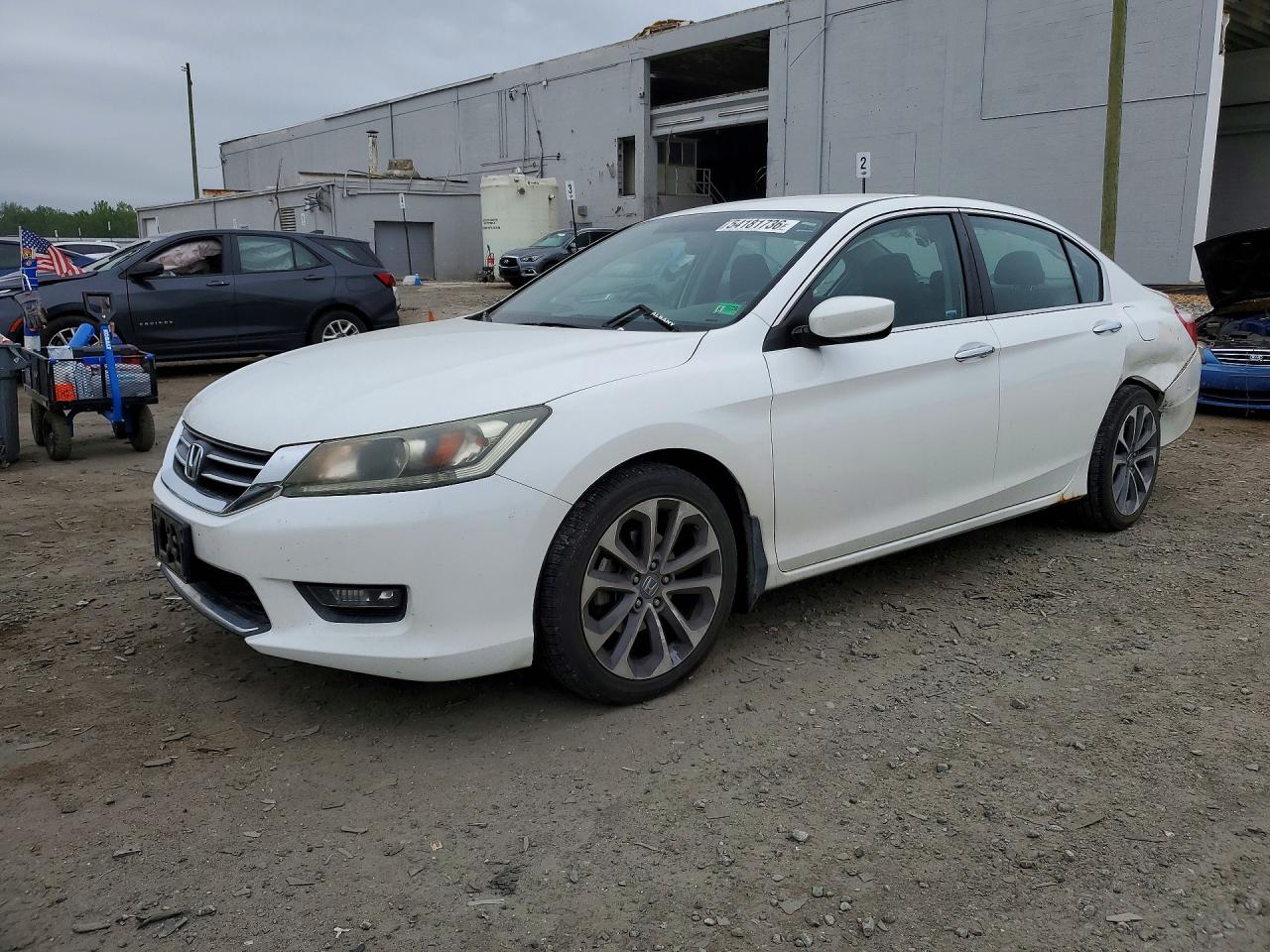 Salvage Honda Accord Image