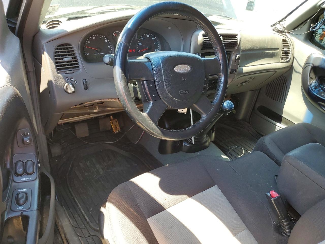 Ford Ranger Super Cab