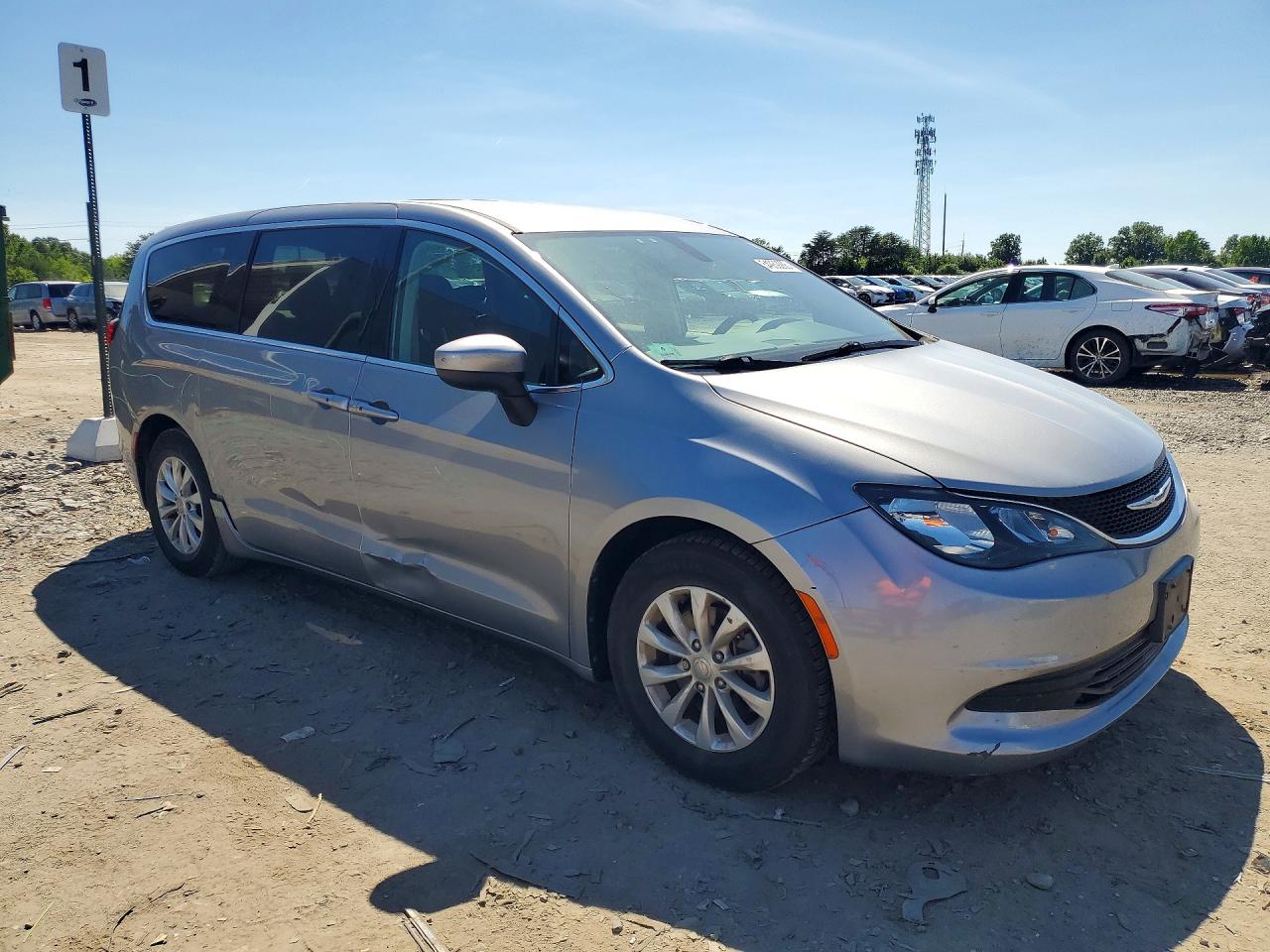 Chrysler Pacifica Touring