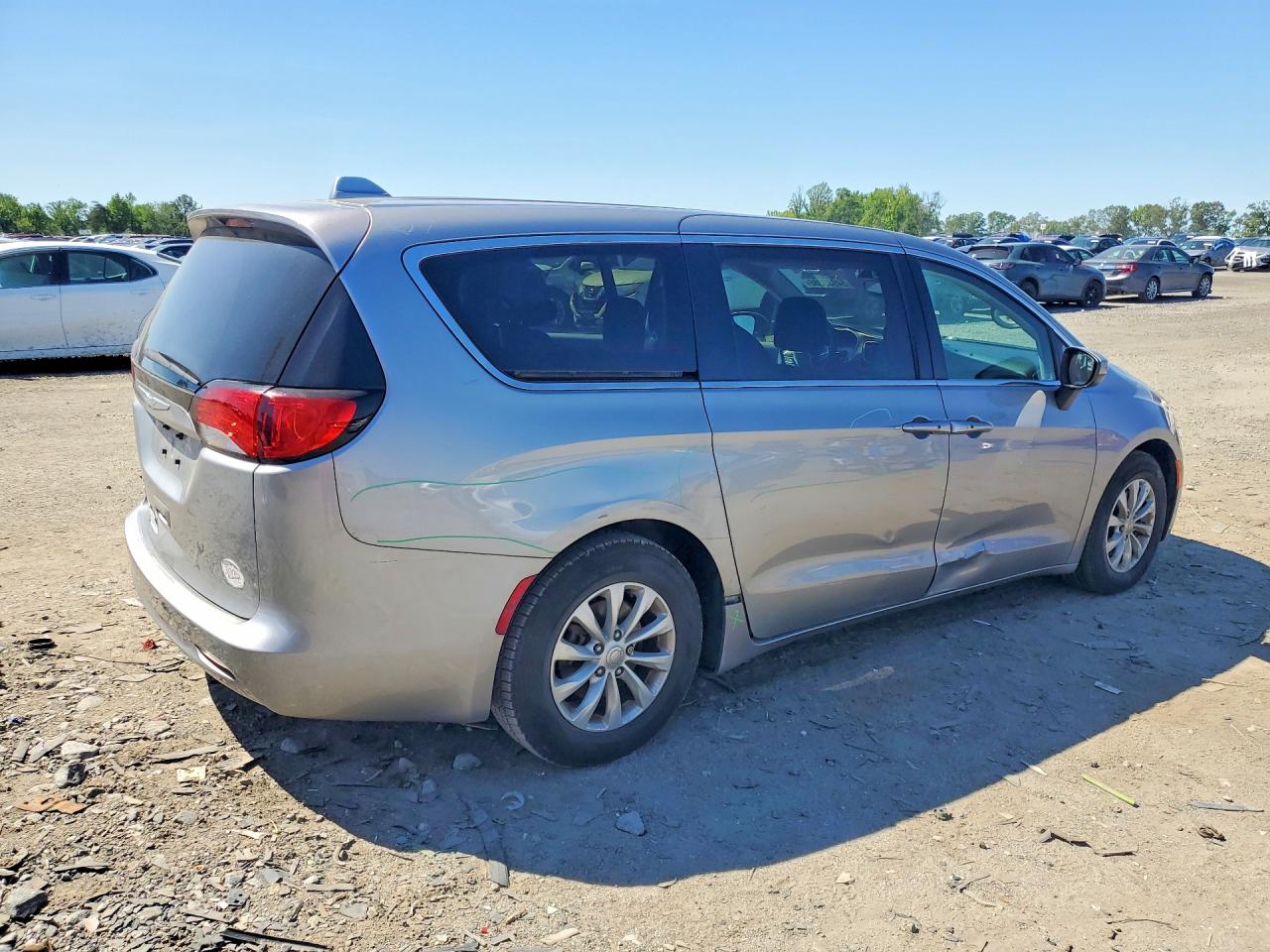 Chrysler Pacifica Touring