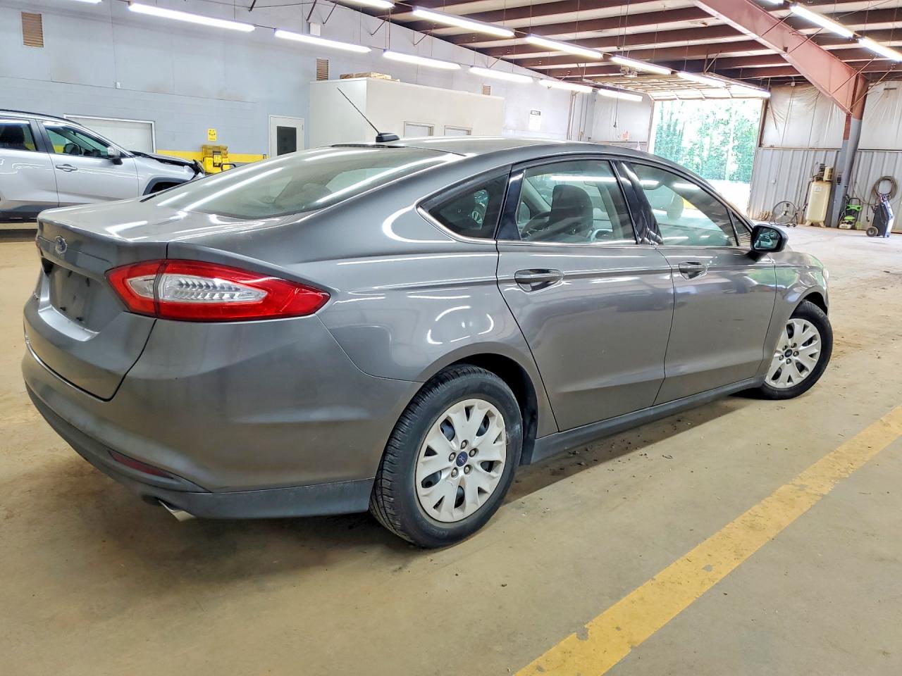 Ford Fusion S
