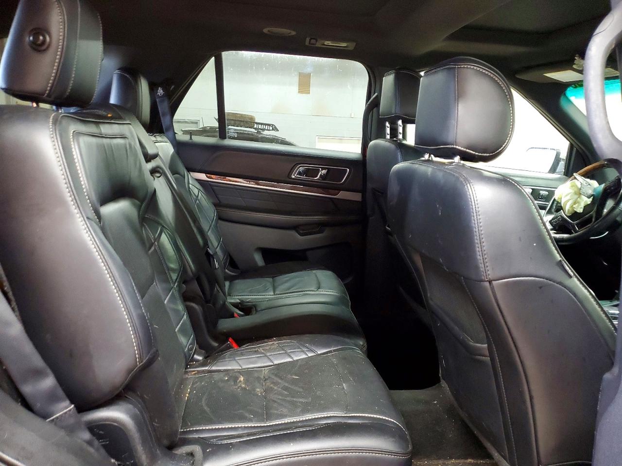 Ford Explorer Platinum