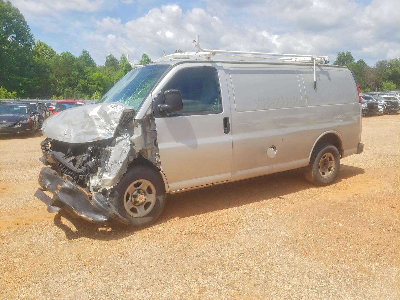 Salvage Chevrolet Express Image