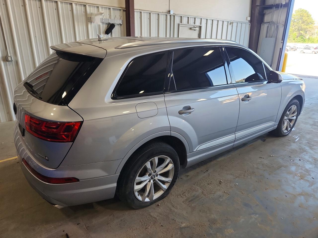 Audi Q7 Premium Plus