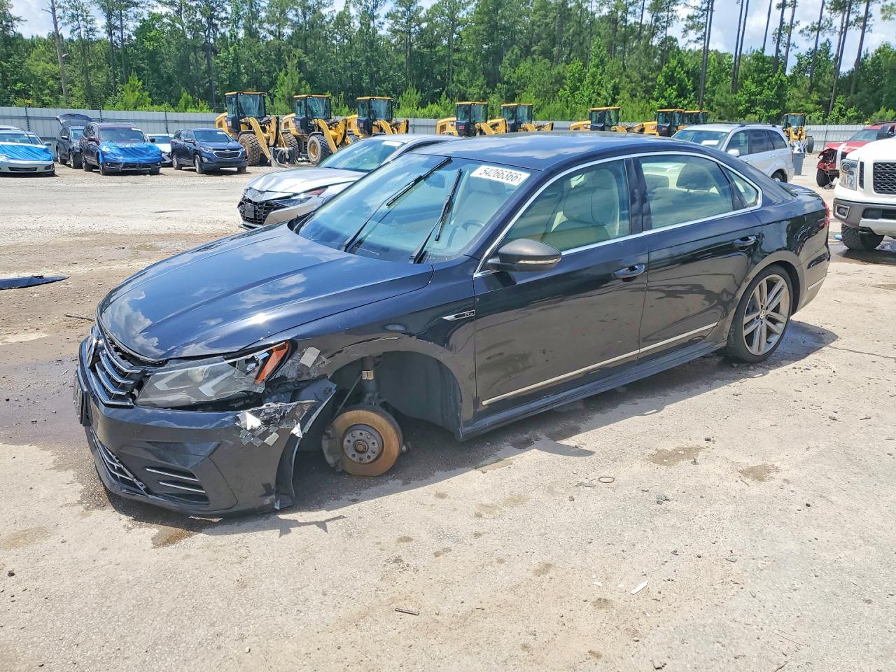 Salvage Volkswagen Passat Image