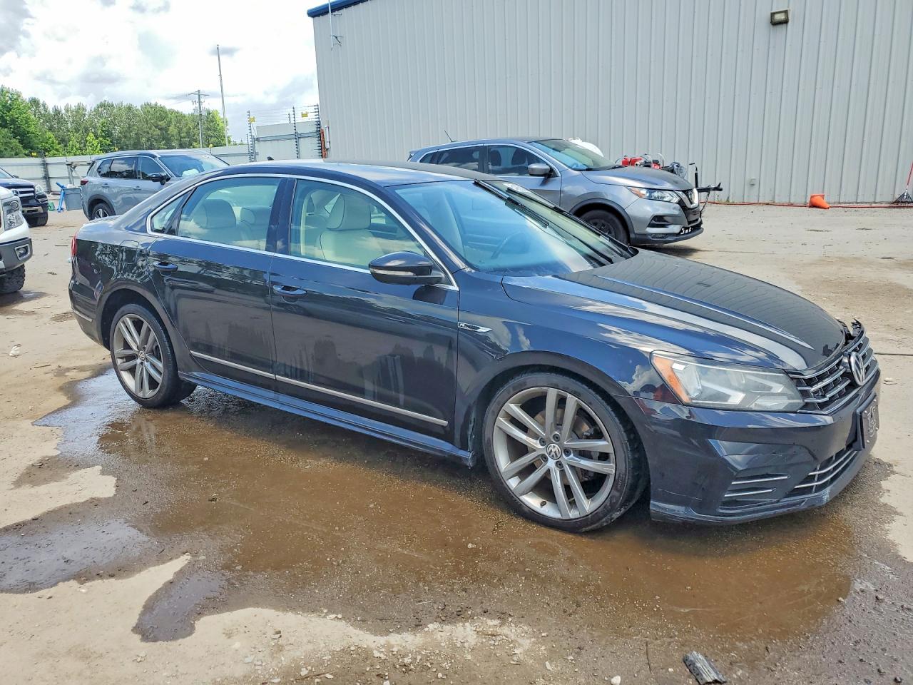 Volkswagen Passat R-line