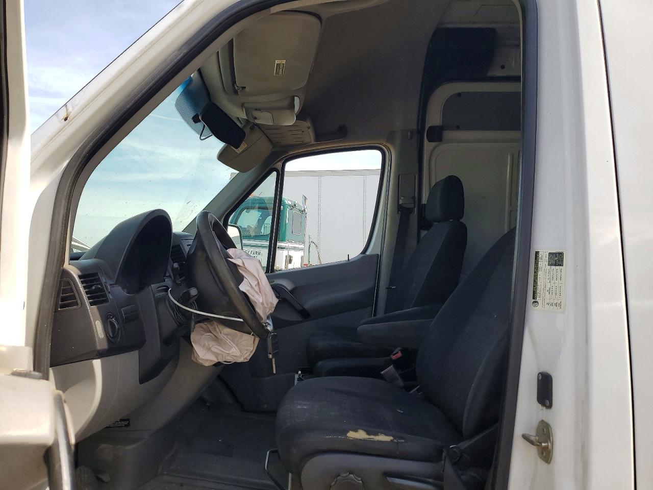 Mercedes-Benz Sprinter 2500
