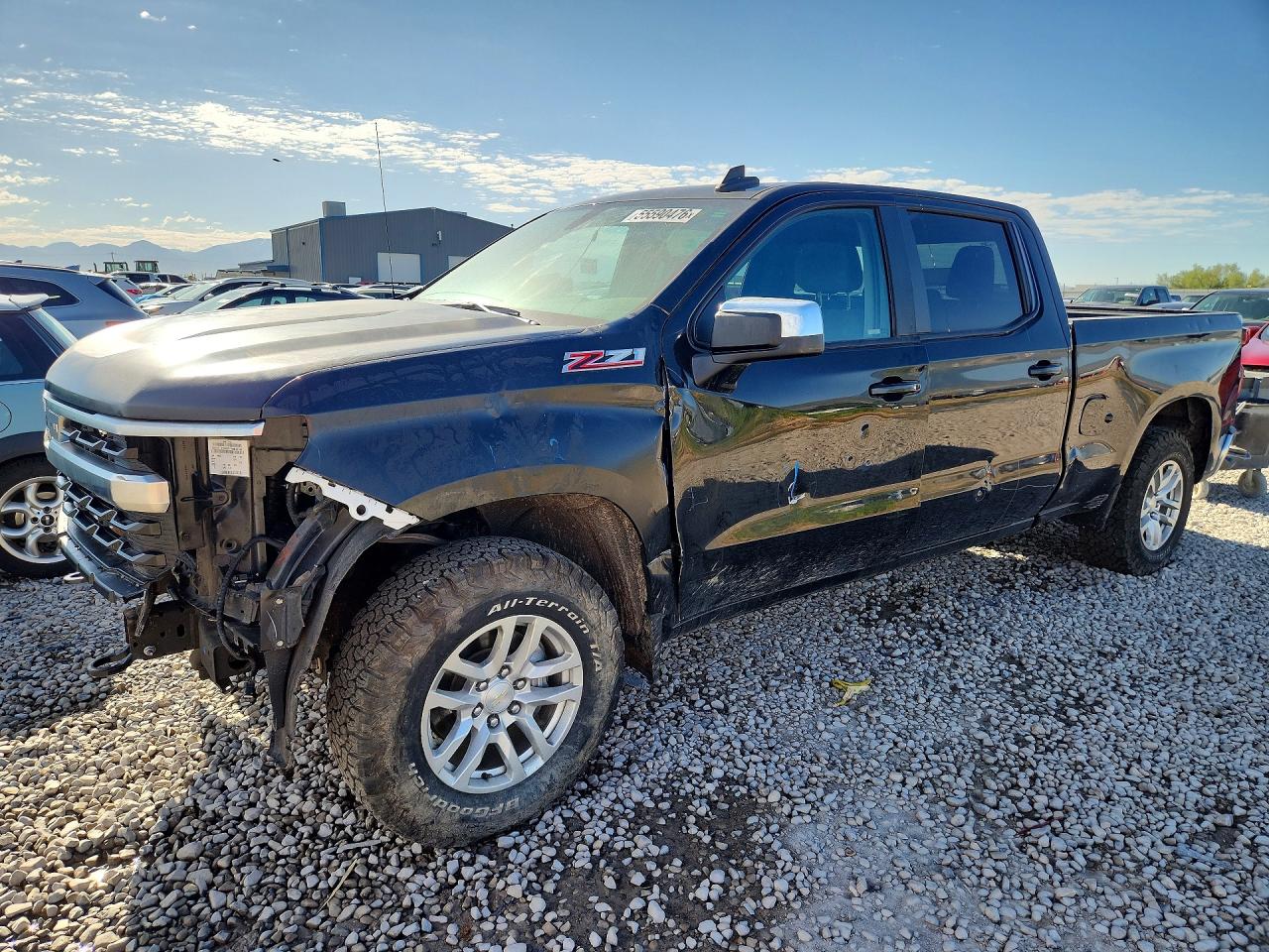 Salvage Chevrolet Silverado Image