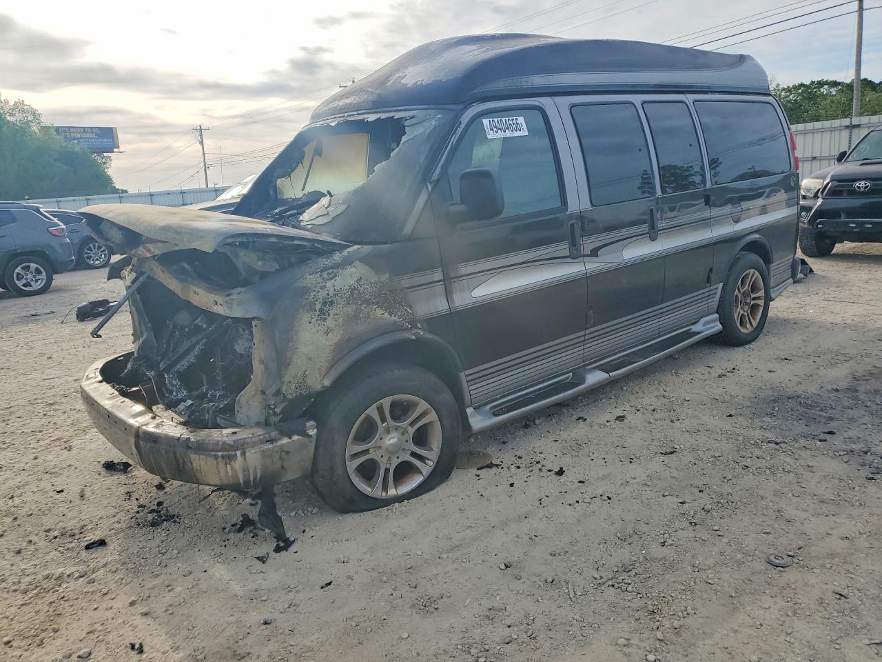 Salvage Chevrolet Express Image