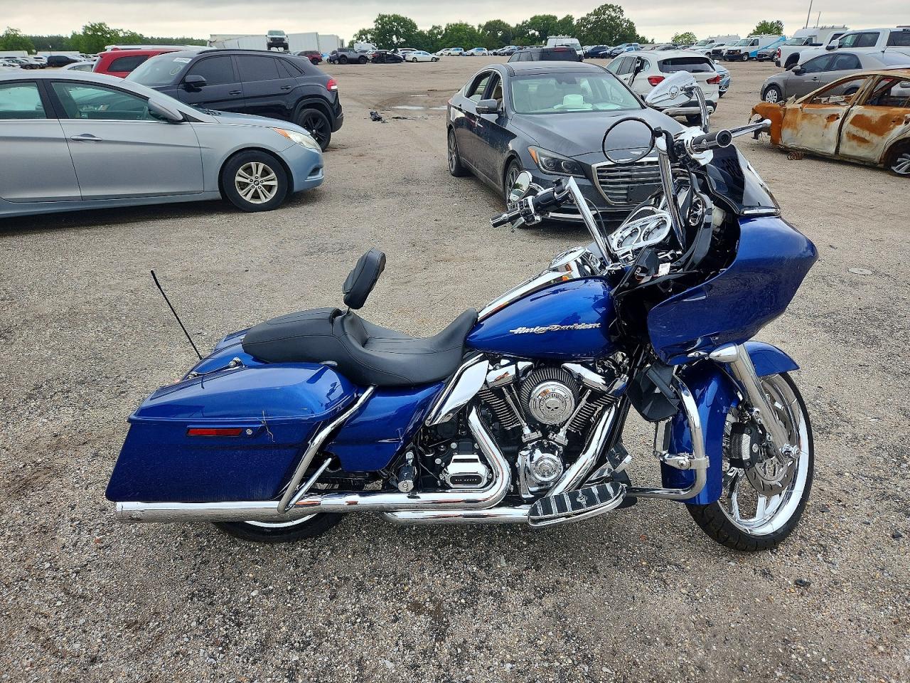 Salvage Harley-Davidson Fl Image