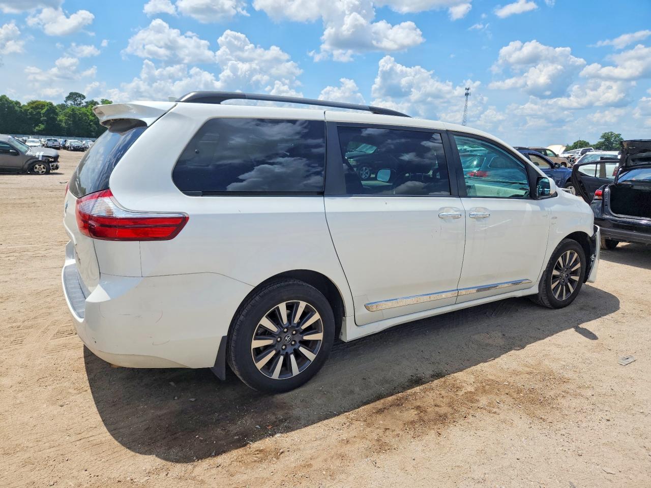 Toyota Sienna Xle 7-passenger