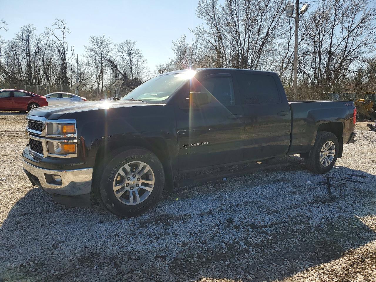 Salvage Chevrolet Silverado Image