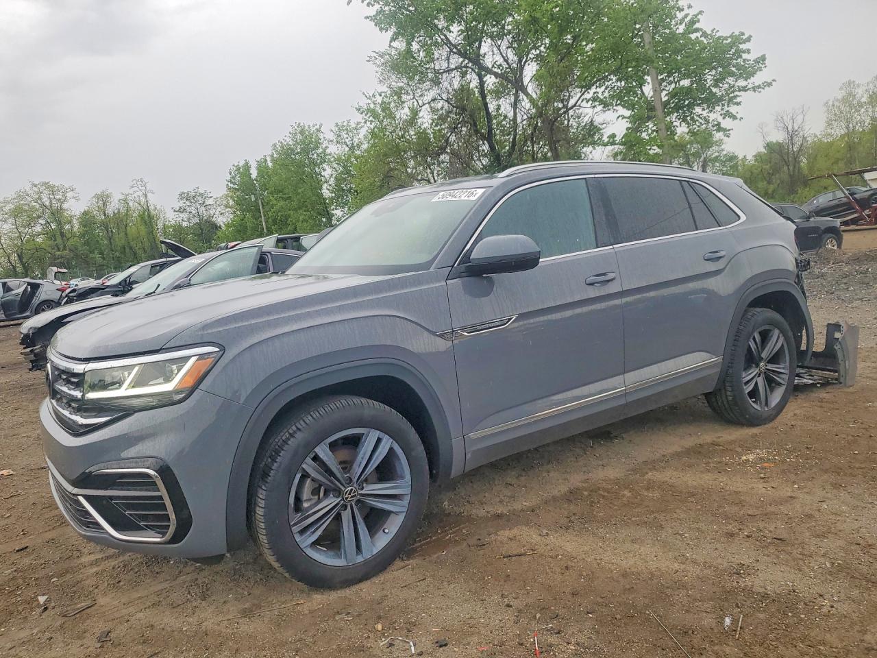 Salvage Volkswagen Atlas Image