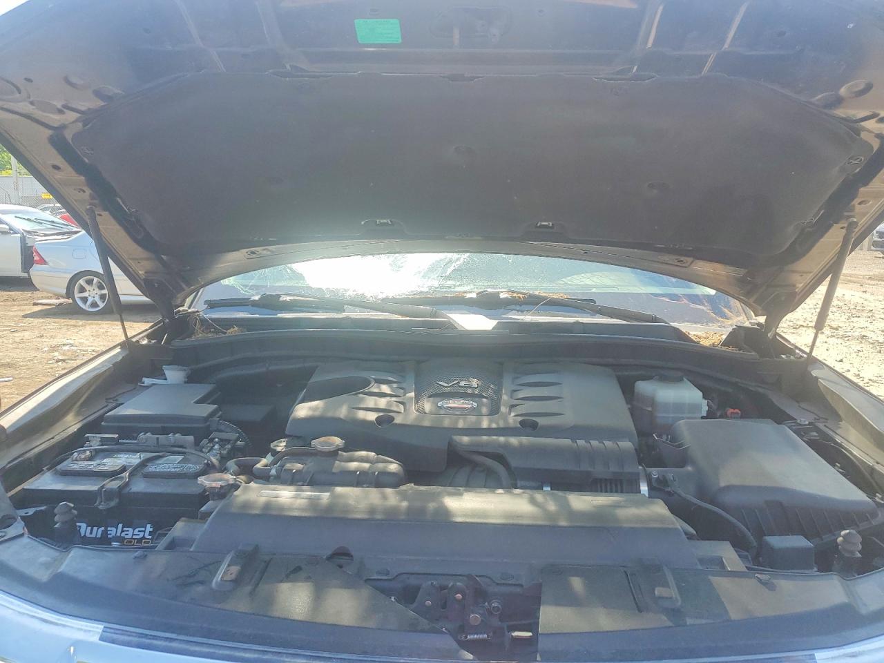 Nissan Armada Sl