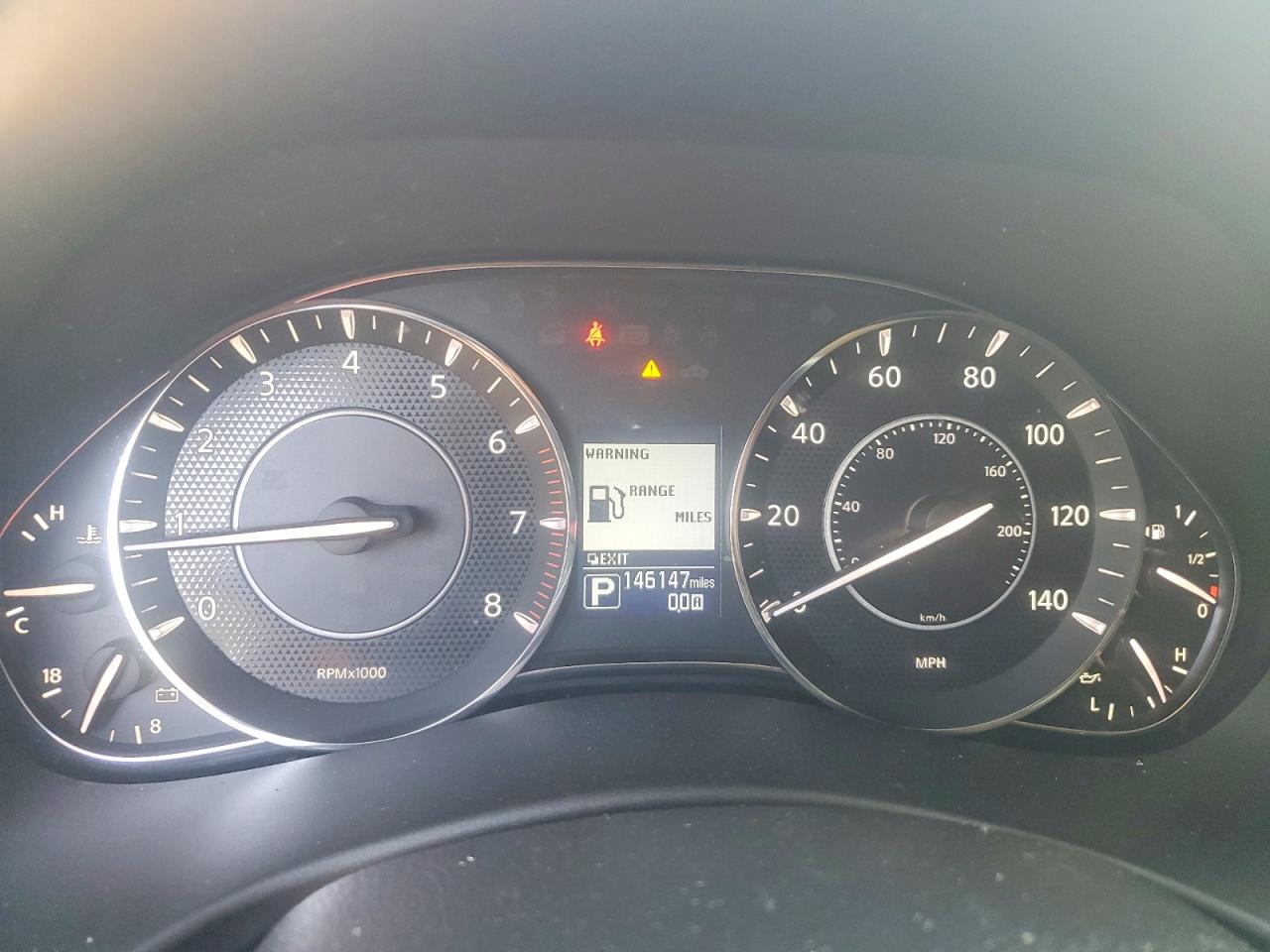 Nissan Armada Sl