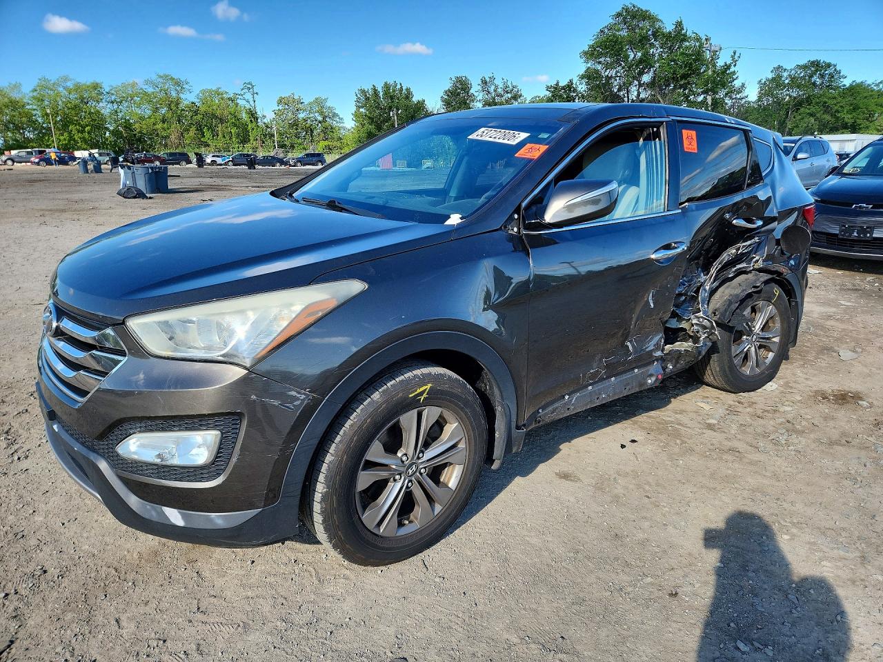 Salvage Hyundai SANTA FE Image