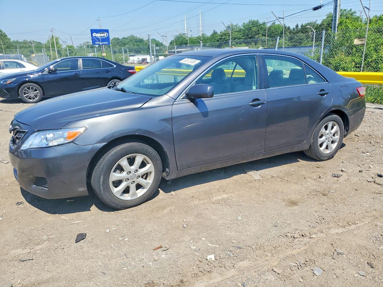 Salvage Toyota Camry Image