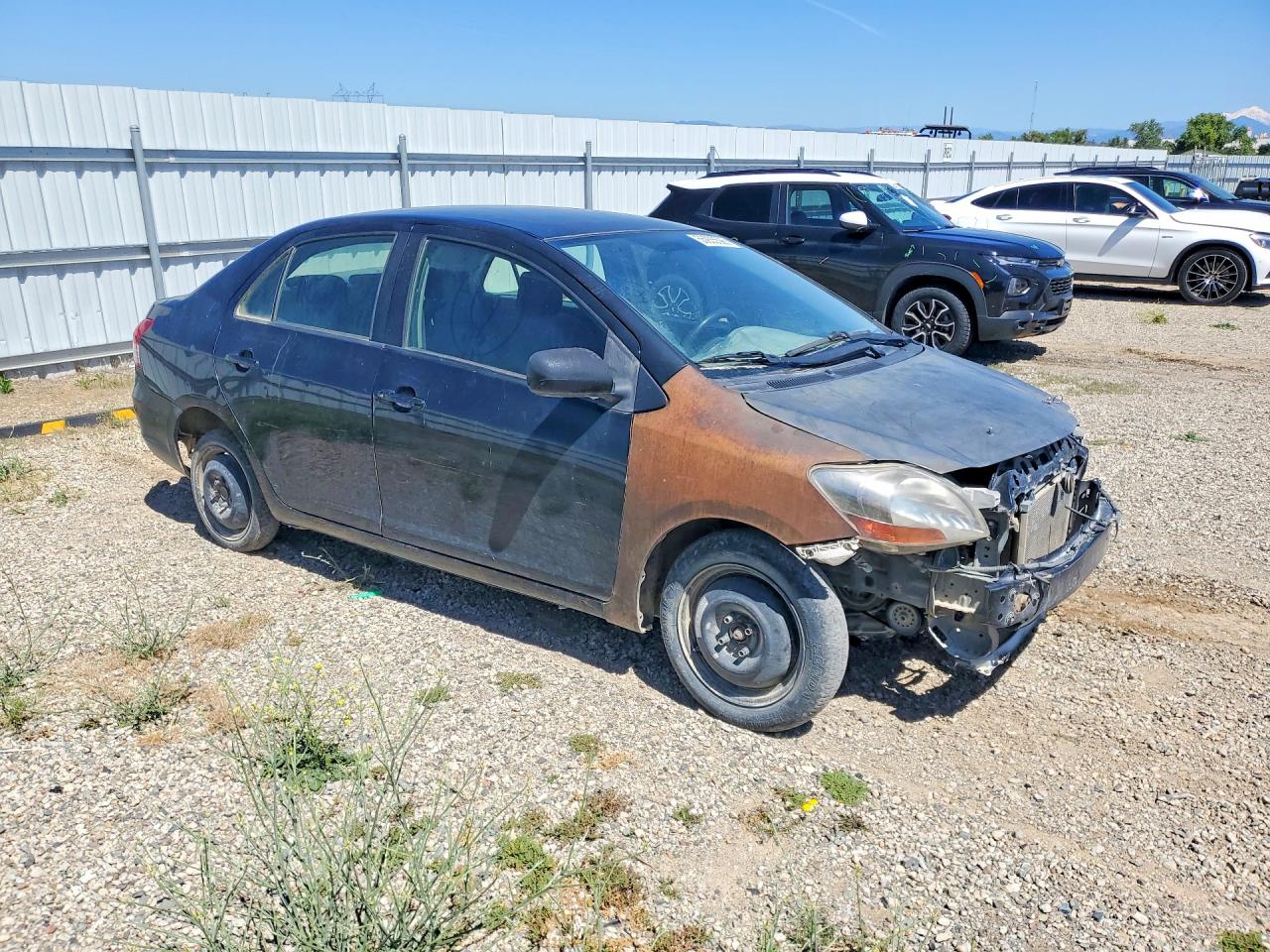 Toyota Yaris Base