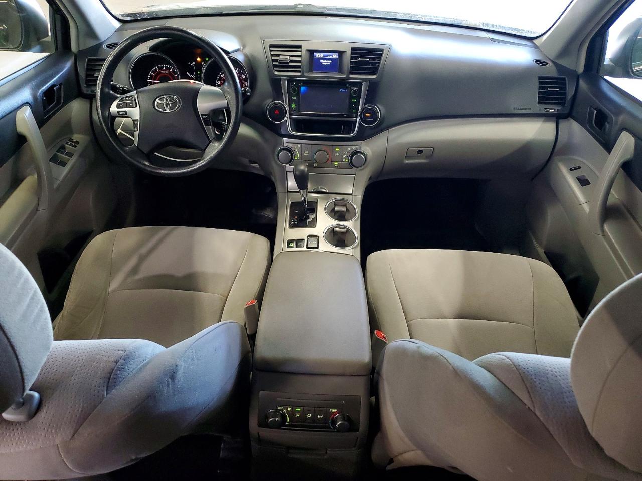 Toyota Highlander Base