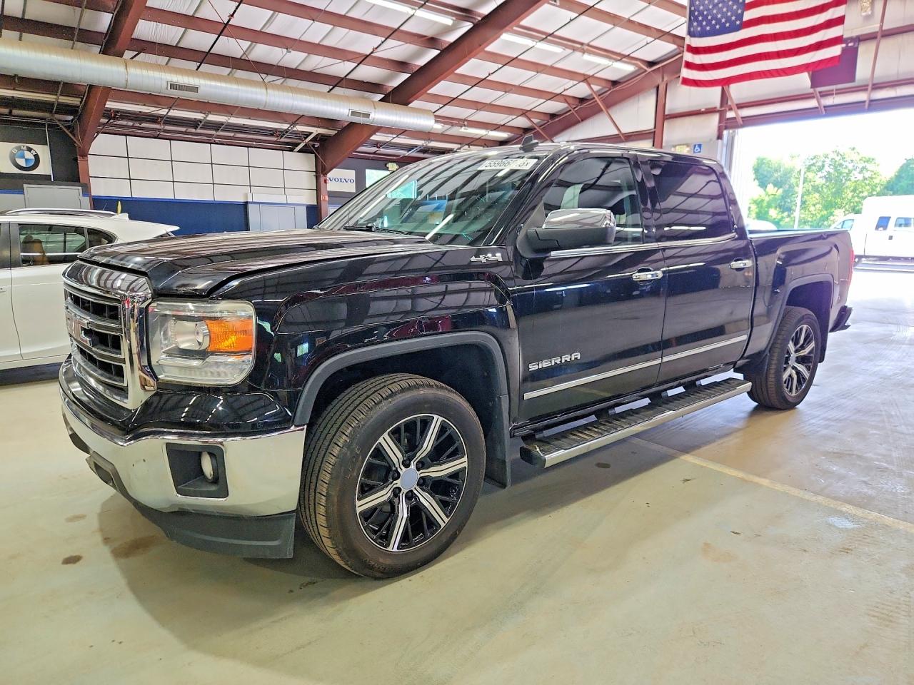 Salvage GMC Sierra Image