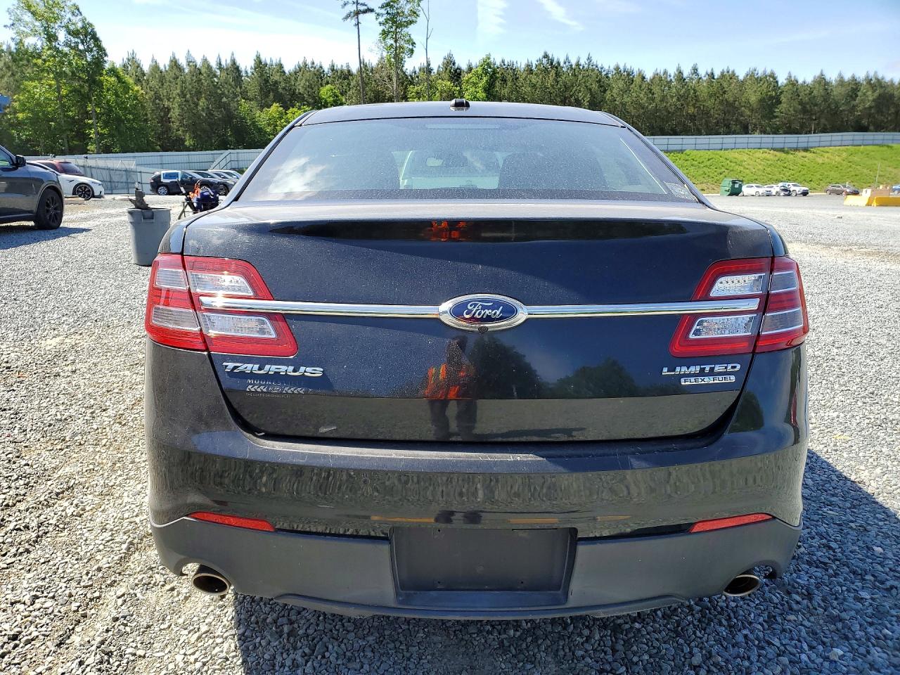 Ford Taurus Limited
