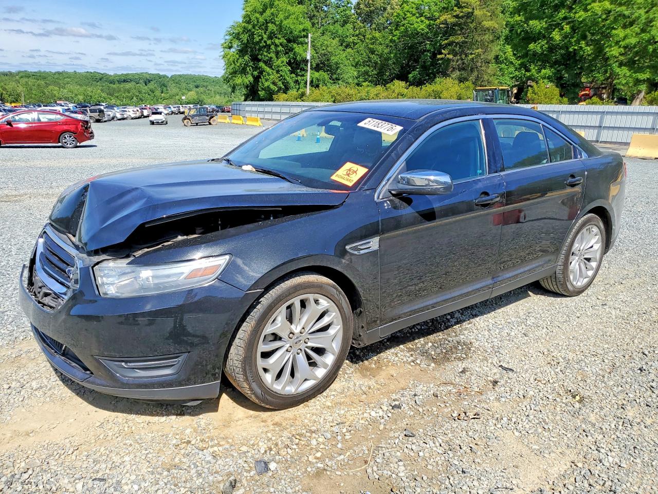Salvage Ford Taurus Image